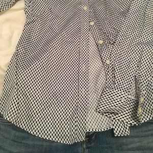 SHIRT - Print Button Down Shirt Size 2 (NEW)